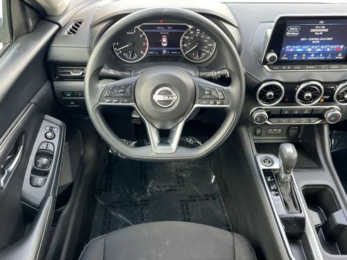 Used 2025 Nissan Sentra SV image 15