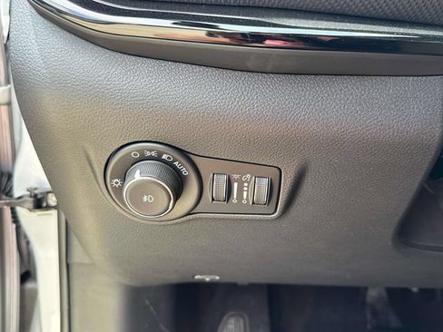 New 2026 Jeep Compass Latitude AWD/4WD image 23