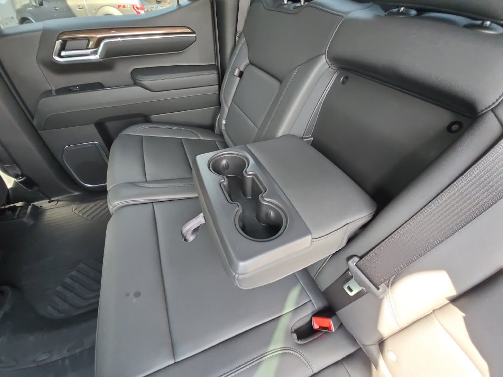 Certified 2024 Chevrolet Silverado 1500 LT Trail Boss w/ Convenience Package II AWD/4WD image 36