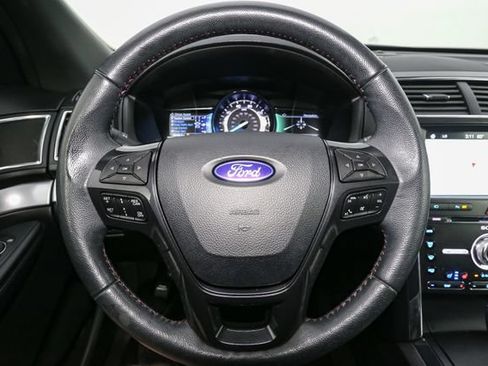 Used 2018 Ford Explorer Sport w/ Equipment Group 401A AWD/4WD image 33