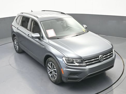 Used 2021 Volkswagen Tiguan S image 49