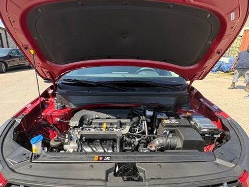 Used 2025 Hyundai Venue SEL FWD image 10