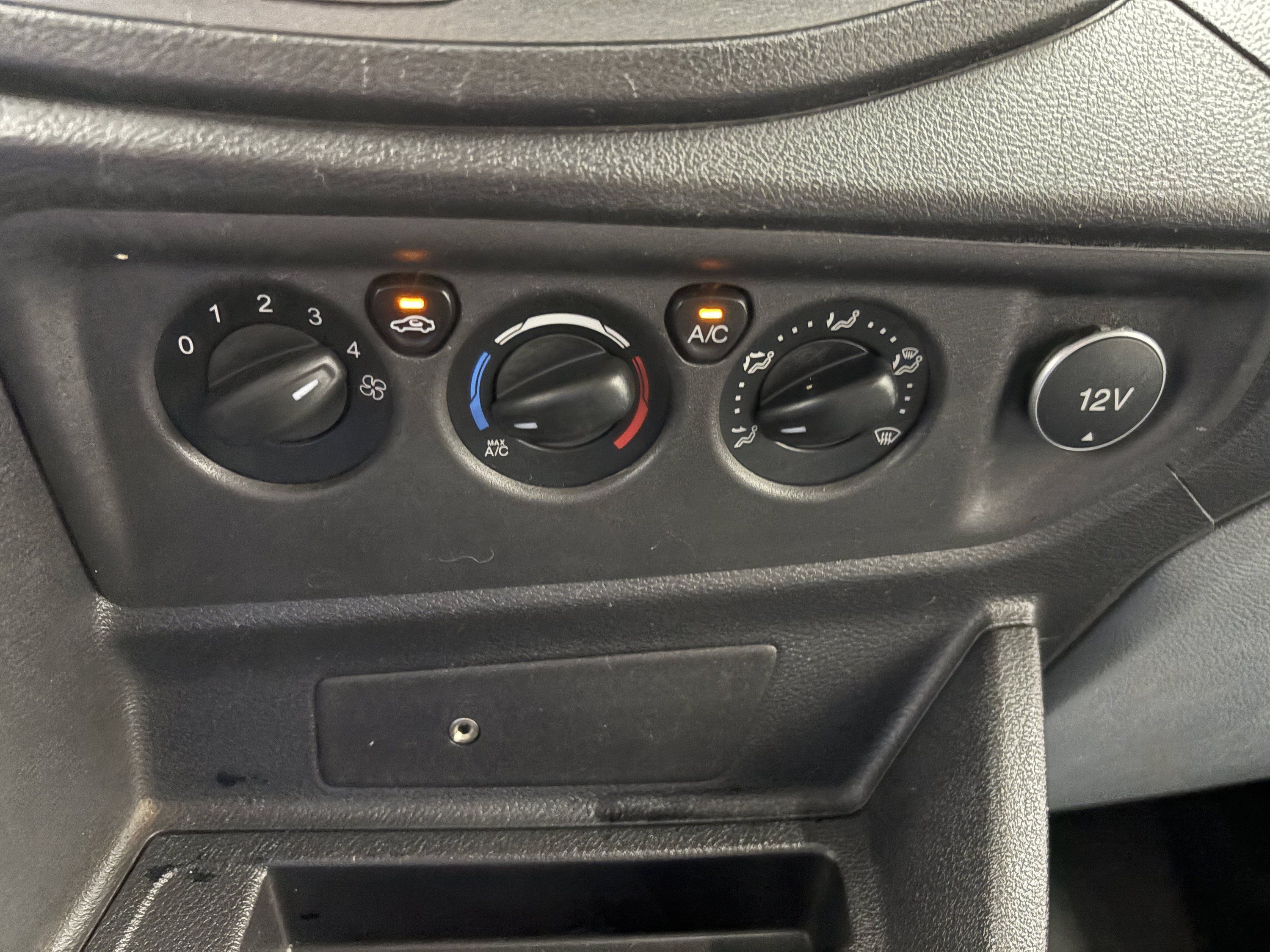 Used 2018 Ford Transit 350 XL RWD image 23