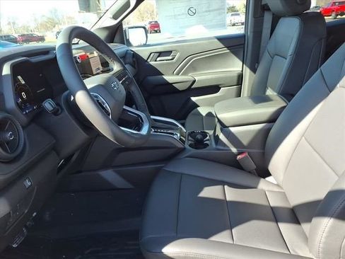 New 2026 Chevrolet Colorado Trail Boss AWD/4WD image 12