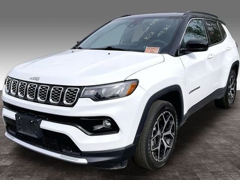 Used 2025 Jeep Compass Limited image 1