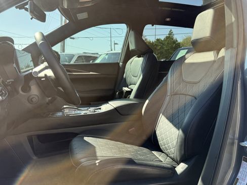 Certified 2025 INFINITI QX60 Autograph w/ Cargo Package image 13