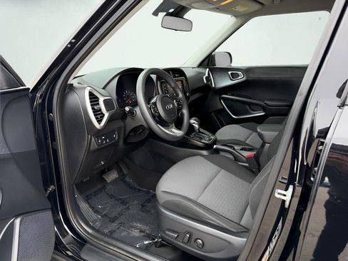 Used 2021 Kia Soul S image 17