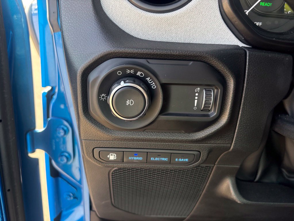 Used 2024 Jeep Wrangler Unlimited AWD/4WD image 14