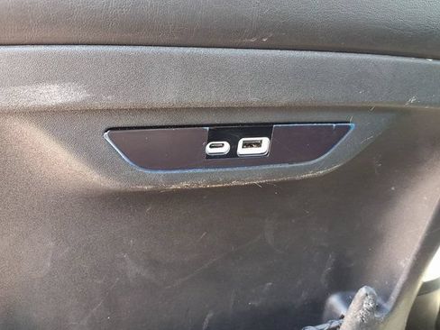 Used 2025 Chrysler Pacifica Select FWD image 23