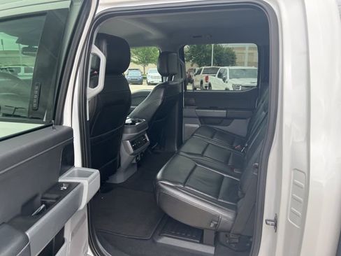 Used 2023 Ford F250 XLT w/ XLT Premium Package image 12