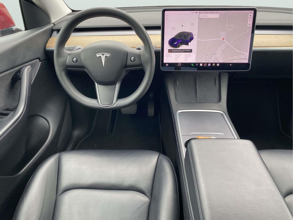 Used 2021 Tesla Model Y Long Range AWD/4WD image 10