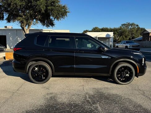 New 2025 Mitsubishi Outlander SEL Black Edition image 10