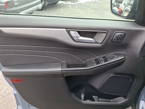 Used 2024 Ford Escape SE w/ PHEV Premium Package image 26