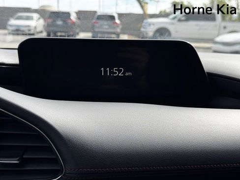 Used 2022 MAZDA MAZDA3 s image 21