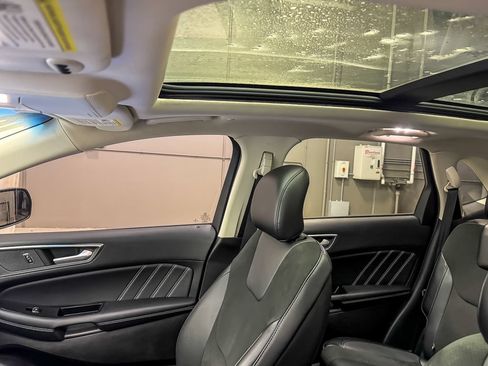 Used 2018 Ford Edge Sport w/ Equipment Group 401A AWD/4WD image 11