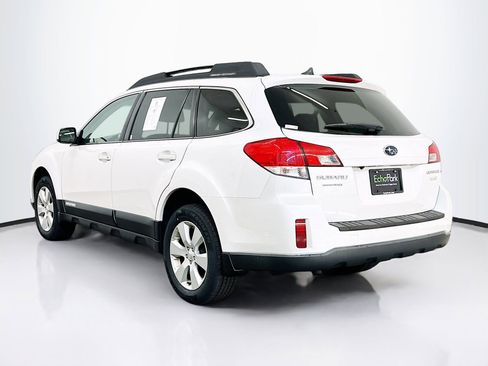 Used 2011 Subaru Outback 2.5i Limited w/ PWR Moonroof Pkg image 3