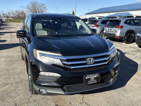 Used 2016 Honda Pilot Touring image 8