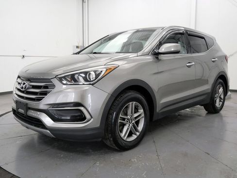 Used 2017 Hyundai Santa Fe Sport AWD/4WD image 3