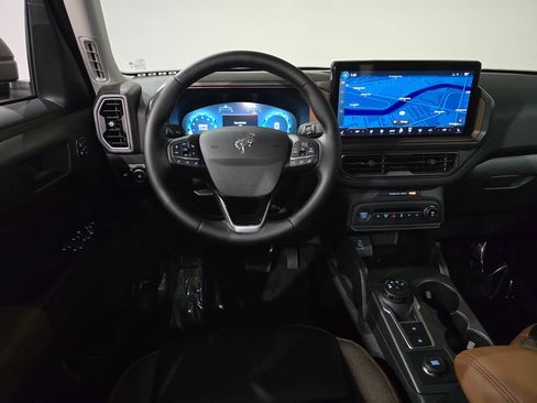 New 2025 Ford Bronco Sport Outer Banks w/ Outer Banks Tech Package+ AWD/4WD image 21