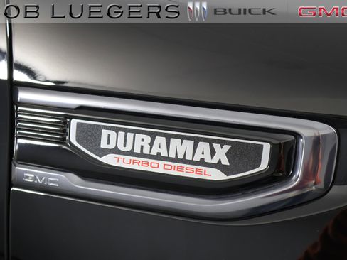 Used 2023 GMC Sierra 1500 AT4 w/ Technology Package image 5