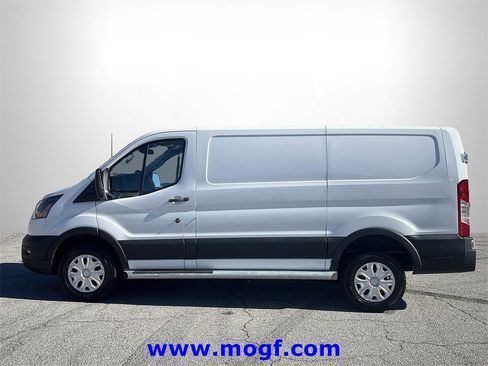 Used 2024 Ford Transit 250 Low Roof w/ Exterior Upgrade Package image 23