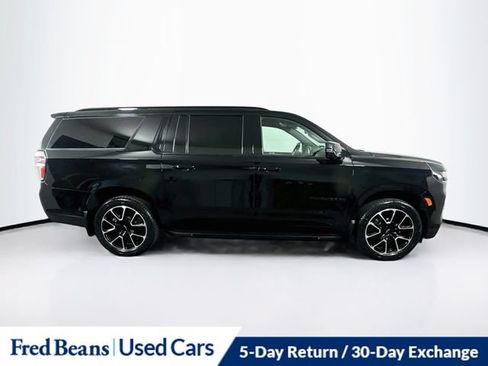 Certified 2023 Chevrolet Suburban RST w/ Luxury Package AWD/4WD image 12