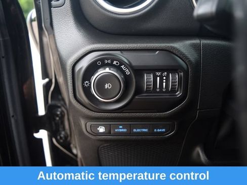 Used 2021 Jeep Wrangler Unlimited Sahara w/ Cold Weather Group AWD/4WD image 7