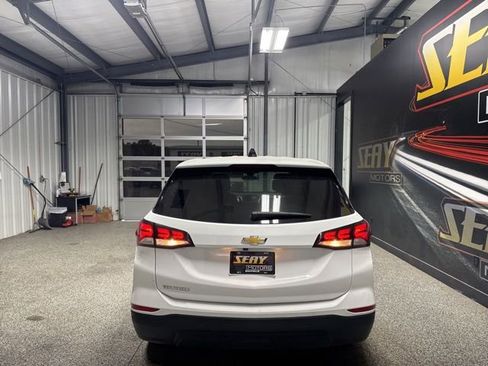 Used 2023 Chevrolet Equinox LS image 13