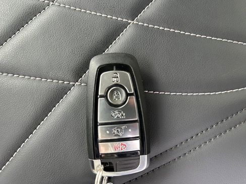 Used 2025 Ford Mustang Mach-E Select RWD image 34