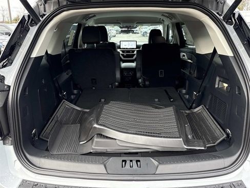 New 2026 Ford Explorer Active w/ Active Comfort Package image 12