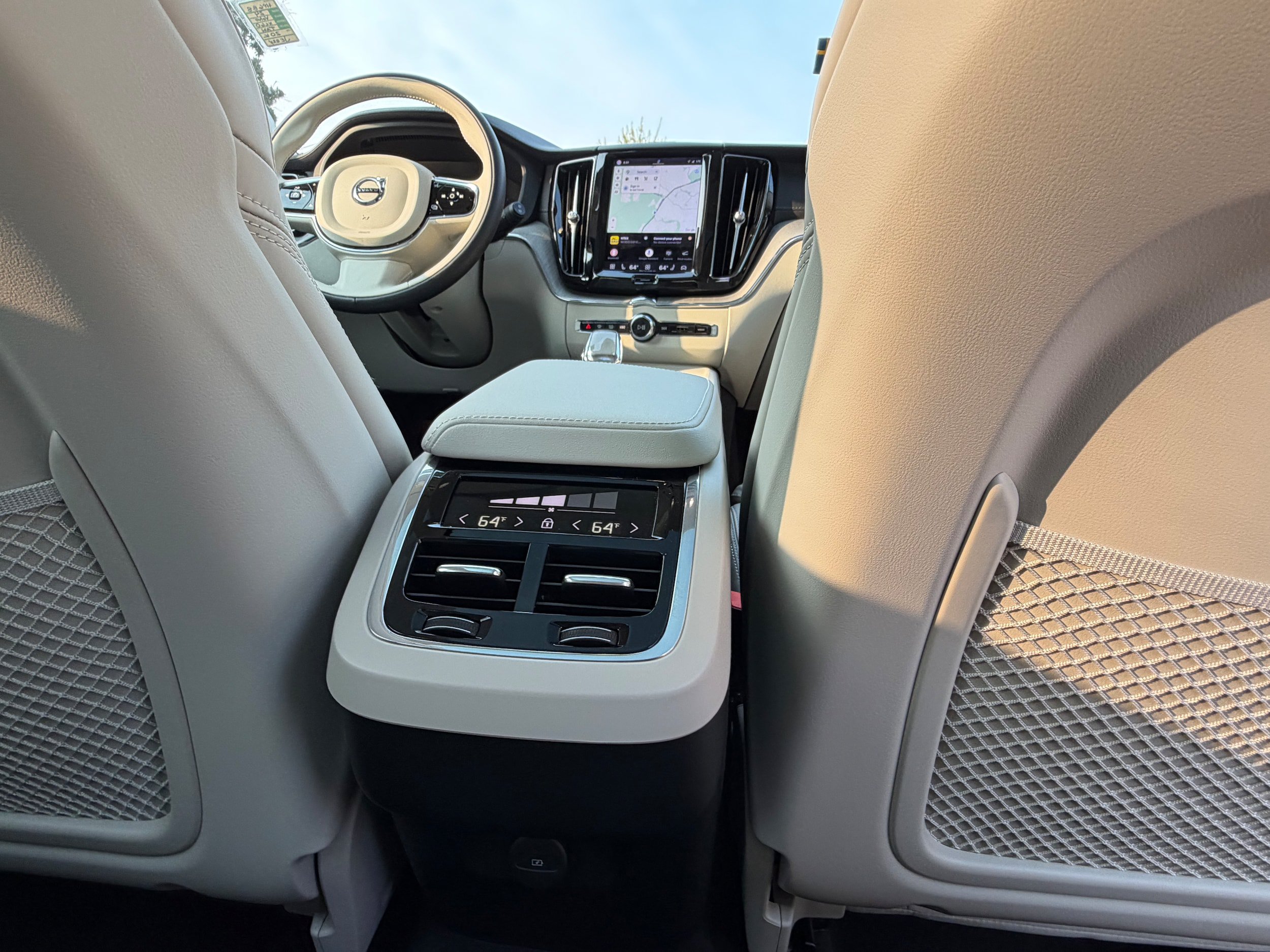 Certified 2024 Volvo XC60 B5 Ultimate AWD/4WD image 14