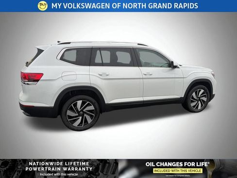 New 2026 Volkswagen Atlas SEL image 3