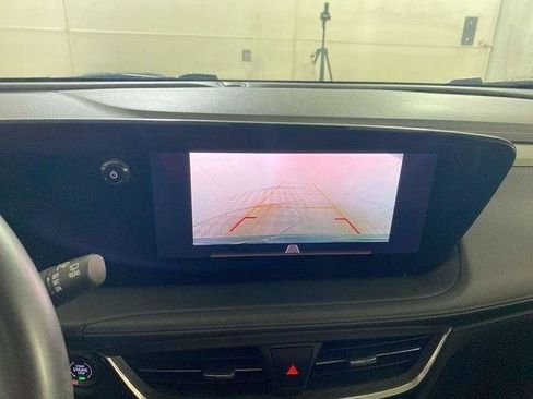 Used 2024 Buick Encore GX Sport Touring w/ Experience Buick Package FWD image 45