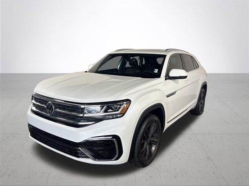 Certified 2022 Volkswagen Atlas Cross Sport SEL R-Line AWD/4WD image 2