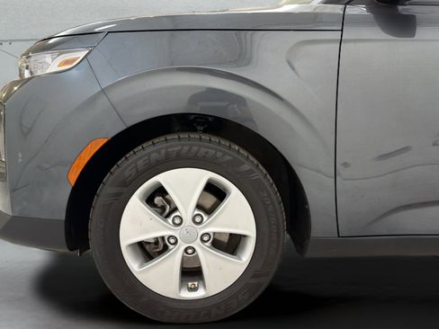 Used 2021 Kia Soul LX image 36