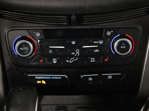 Used 2018 Ford Escape SE image 20