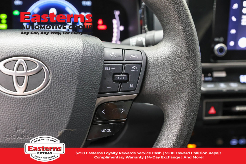Used 2025 Toyota Camry LE FWD image 17