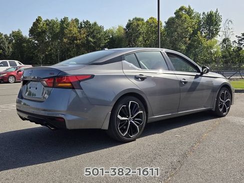 Used 2024 Nissan Altima 2.5 SR FWD image 5