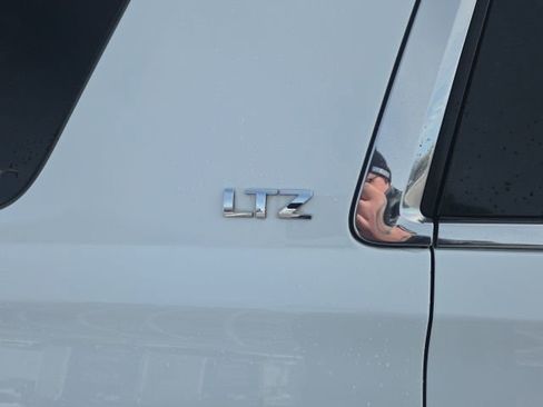 Used 2015 Chevrolet Tahoe LTZ image 6