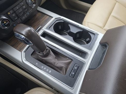 Used 2019 Ford F150 Lariat w/ Equipment Group 502A Luxury image 28