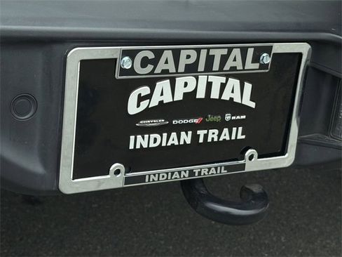 Used 2022 Jeep Wrangler Unlimited Sahara image 44