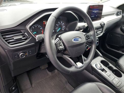 Used 2022 Ford Escape SEL image 8