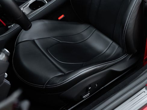 Used 2019 Ferrari Portofino image 33