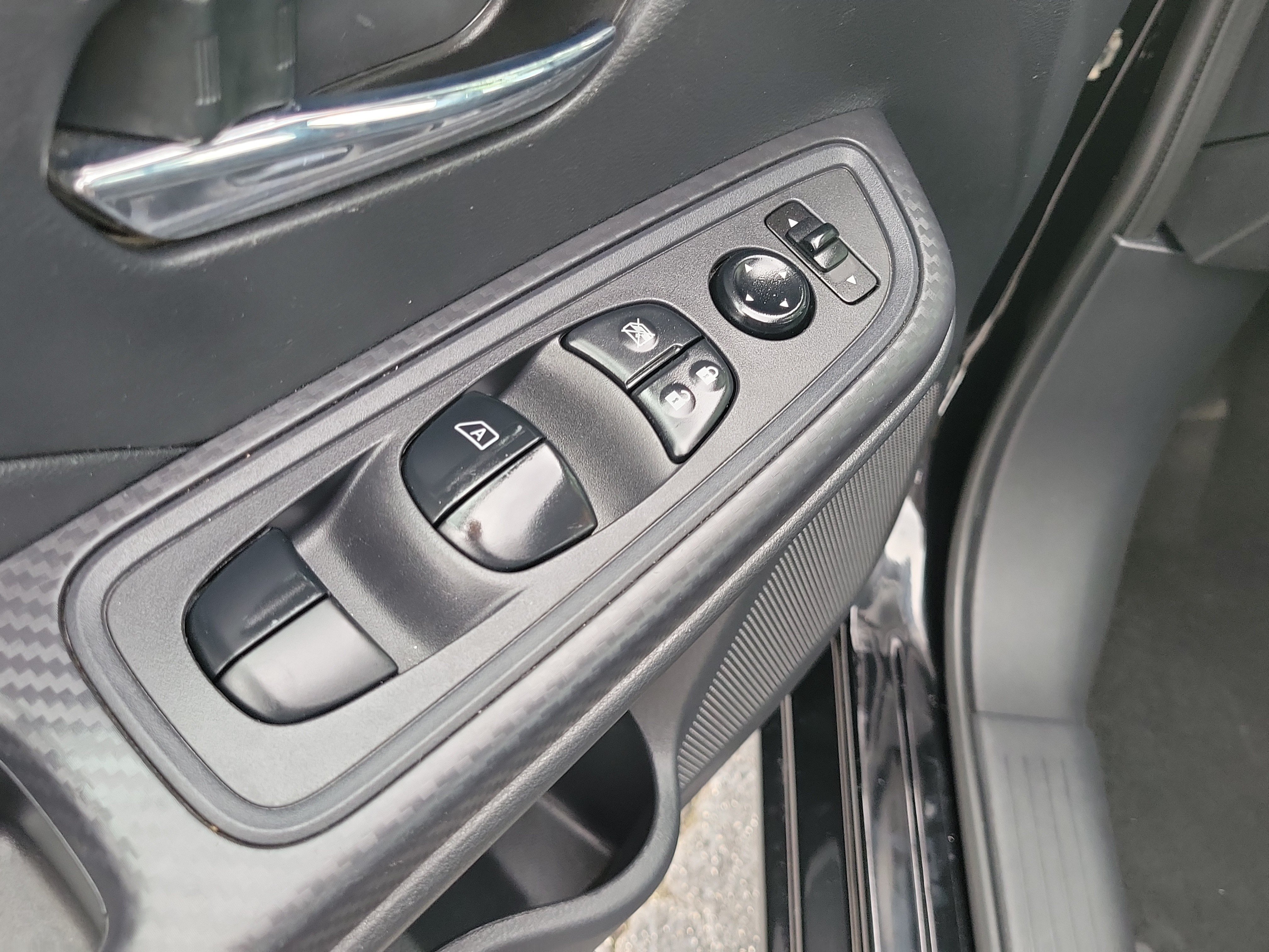 Certified 2024 Nissan Versa SV w/ Trunk Package FWD image 18