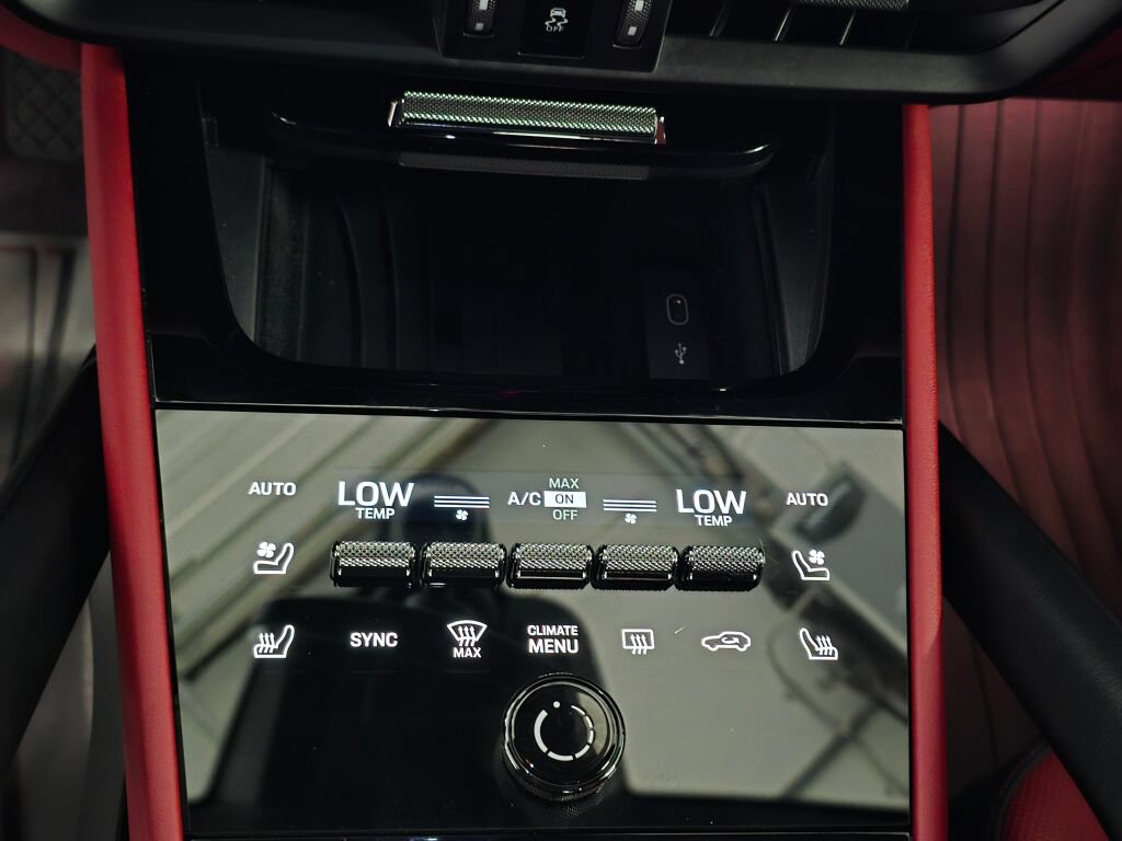 Certified 2026 Porsche Cayenne AWD/4WD image 17