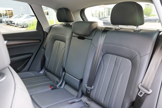 Certified 2023 Audi Q5 2.0T Premium w/ Convenience Package AWD/4WD image 33