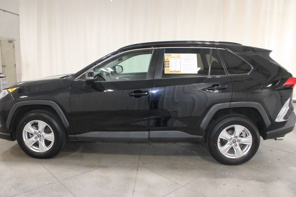 Used 2021 Toyota RAV4 XLE AWD/4WD image 6