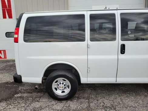 Used 2016 Chevrolet Express 2500 LS image 45