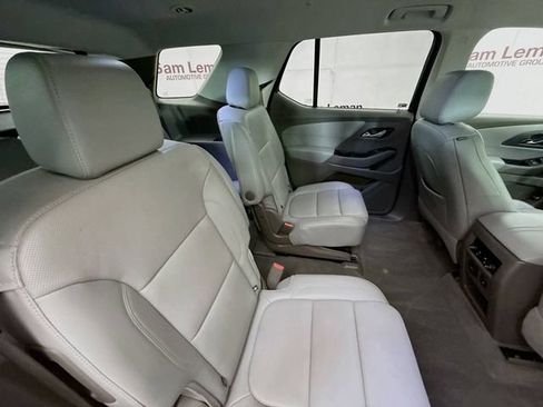 Used 2020 Chevrolet Traverse Premier image 29