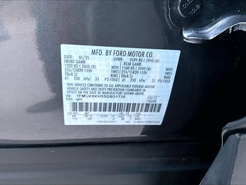 Used 2025 Ford Explorer ST-Line image 33